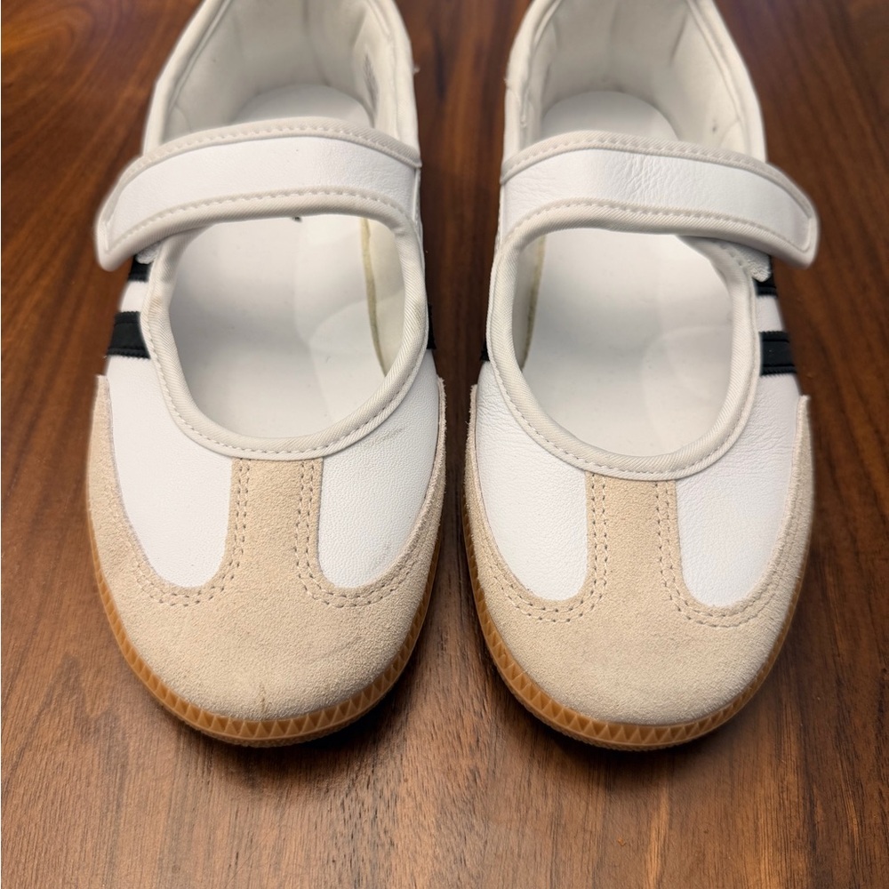 adidas women’s White and Beige  sneakers